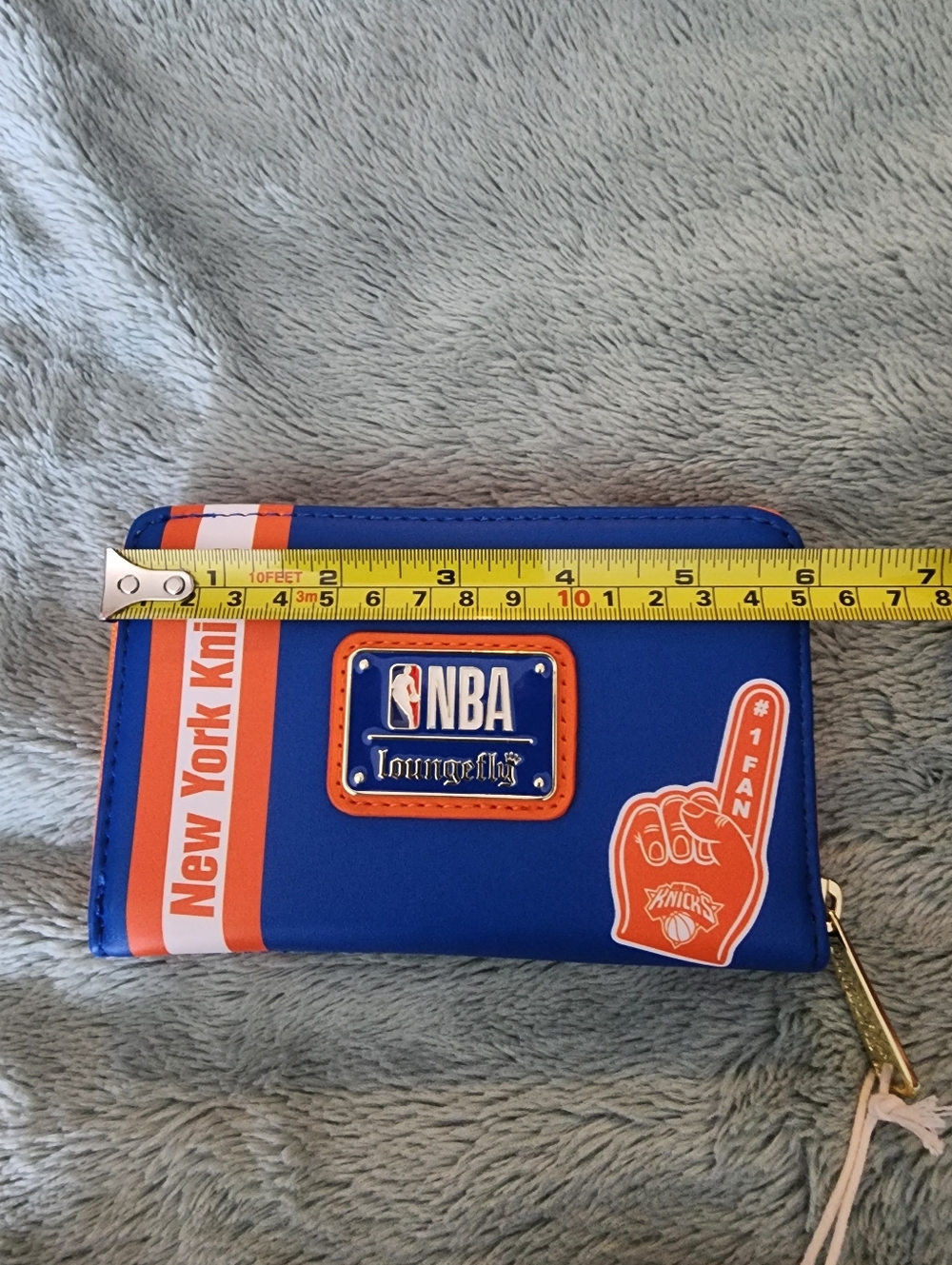 Loungefly NBA New York Knicks Patch Icons Zip Around Wallet Blue Orange - Picture 13 of 13